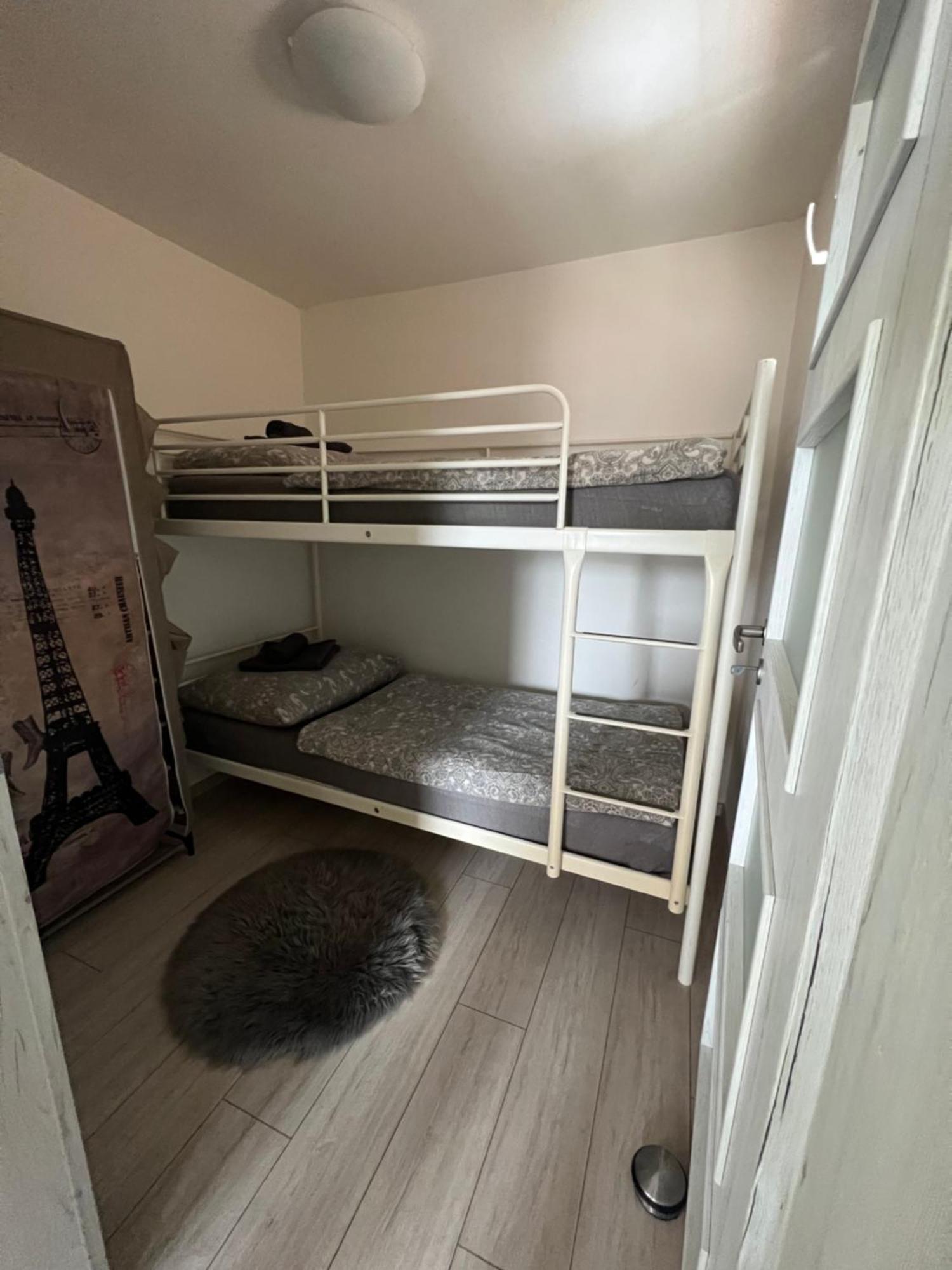 Johnys Apartment Острава Экстерьер фото